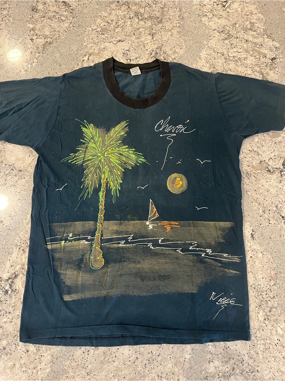 Vintage 90s Island Art Tee